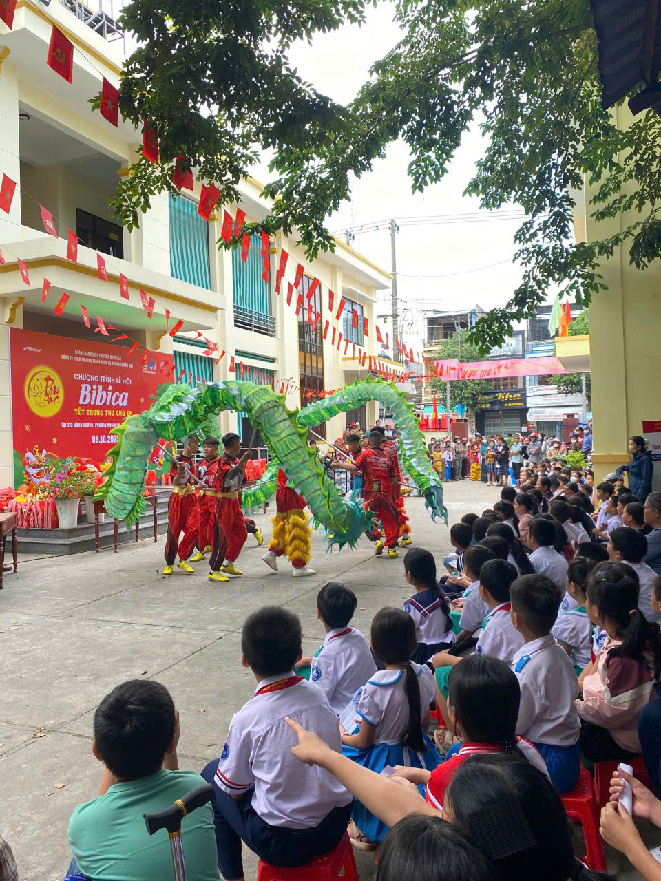 Chương trình Trung Thu cho em — Châu Ngọc Khang & Bibica 1